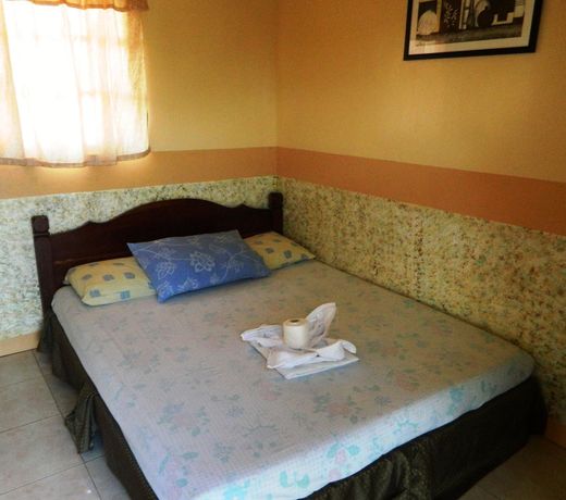 El Chielo Hotel