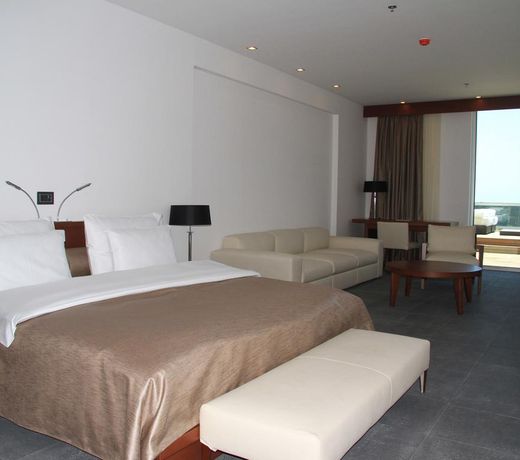 Avala Resort & Villas