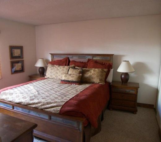 Anaconda 4 Bed 4 Bath by RedAwning