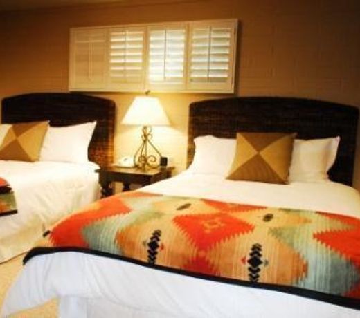 SMOKETREE RESORT AND BUNGALOWS