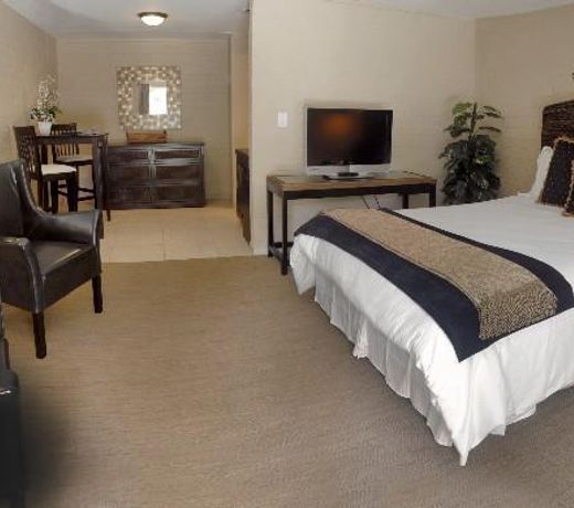 SMOKETREE RESORT AND BUNGALOWS