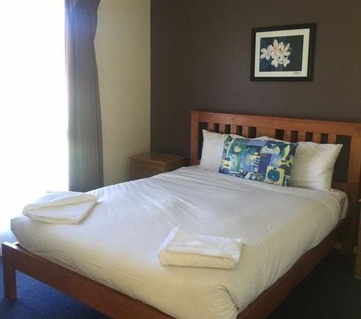 Woodbyne Resort