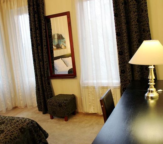 Iliani Hotel