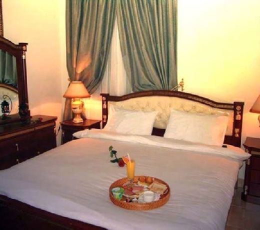 Al Sadd Suites Hotel