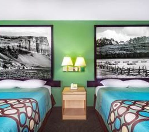 Super 8 by Wyndham Heyburn