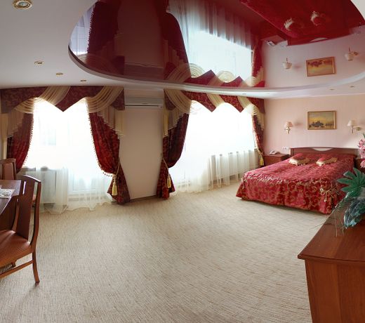 AMAKS Tourist Hotel