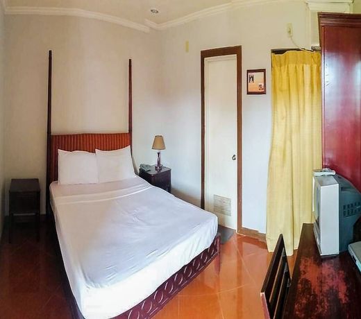 OYO 679 Ddd Habitat Pension House