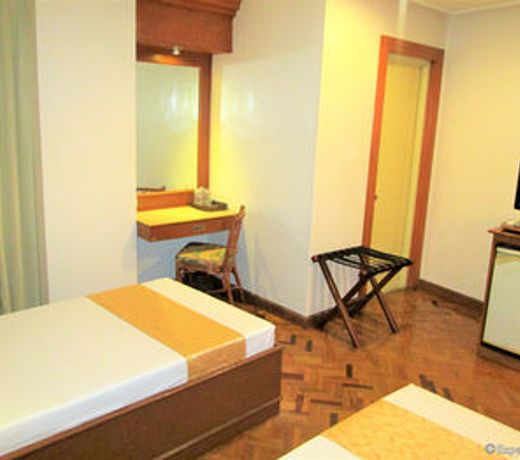 Maxandrea Hotel
