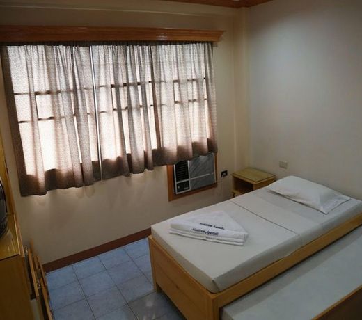 Middleton Apartelle