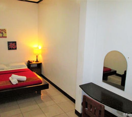 Saint Nicolas Inn