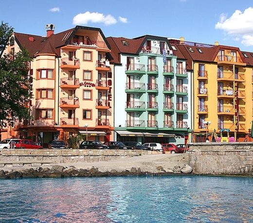 Saint George Hotel & Medical Spa