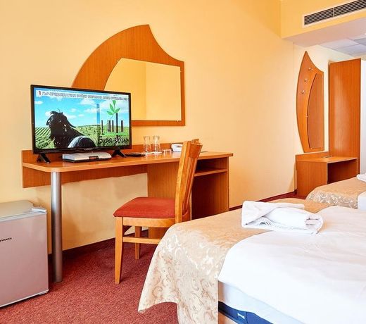 Paradise Hotel & Relax Center