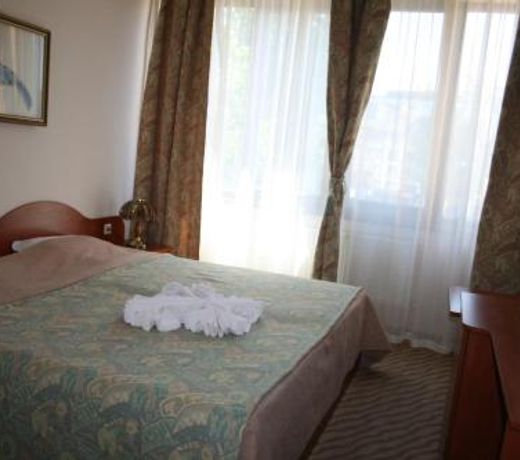 HOTEL NICOL