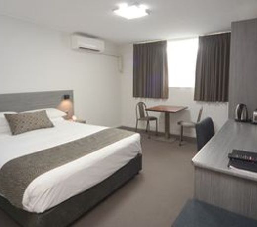 Bridge Hotel