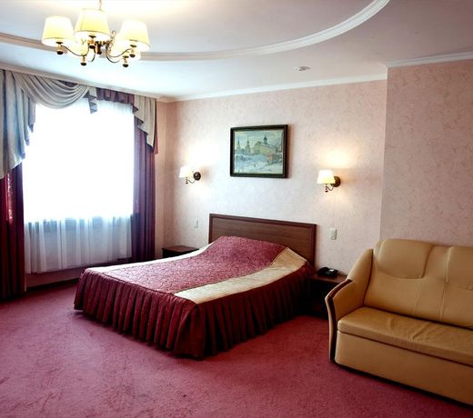 Oktyabrskaya Hotel