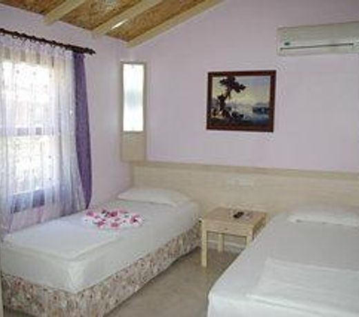Leda Beach Hotel