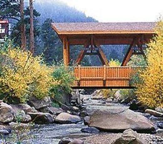 Castle Mountain Lodge