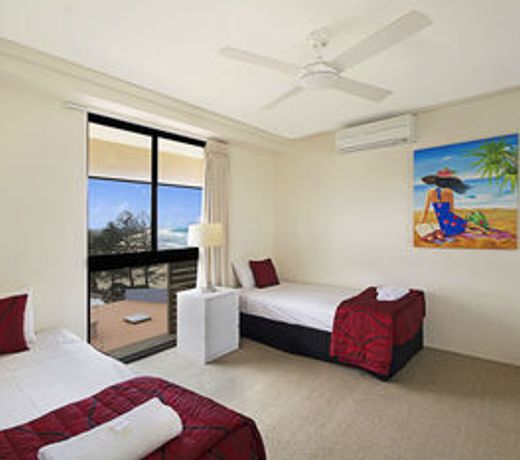 Clubb Coolum Beach Resort