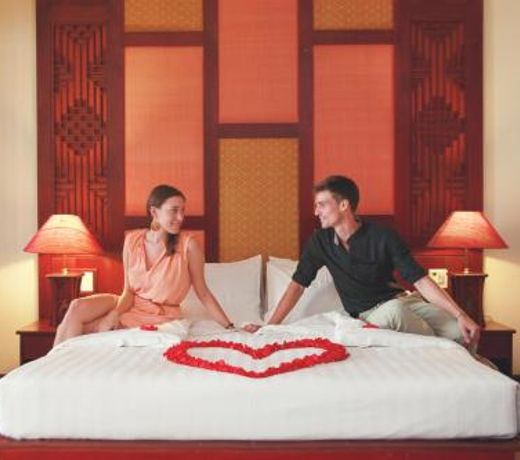 Amanjaya Pancam Suites Hotel