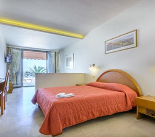 Golden Sand Hotel