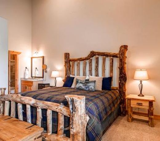 Timberwolf Lodge