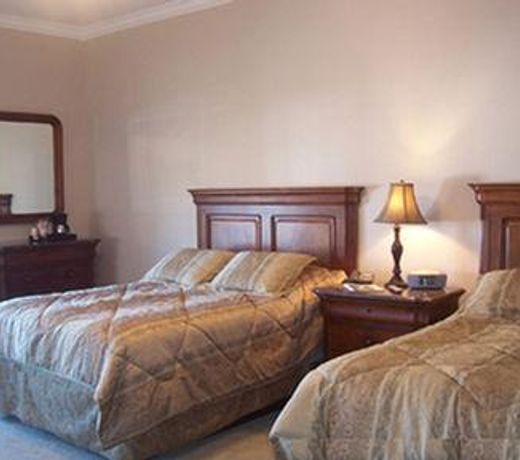 TOWNSEND MANOR INN