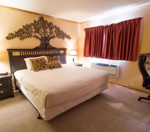 Gold King Mountain Inn