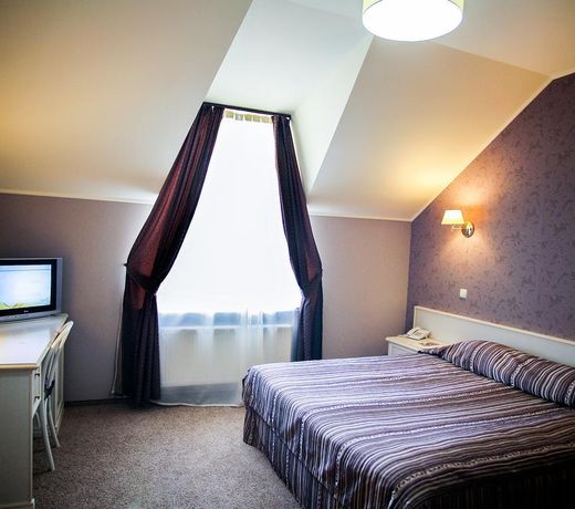 Diligence Hotel