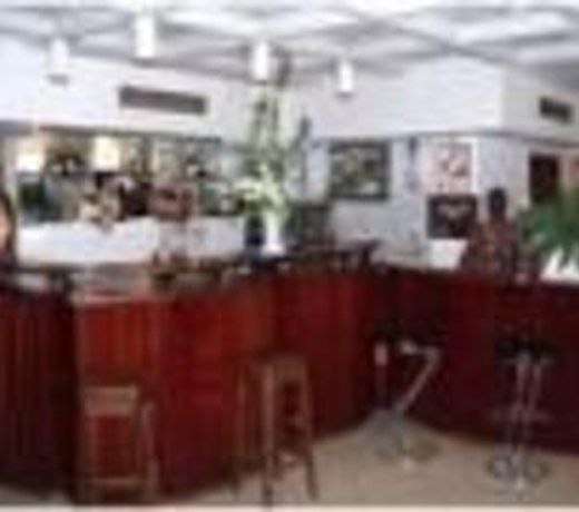 Lewat Hotel