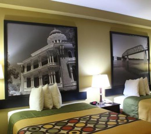 Super 8 By Wyndham Natchez