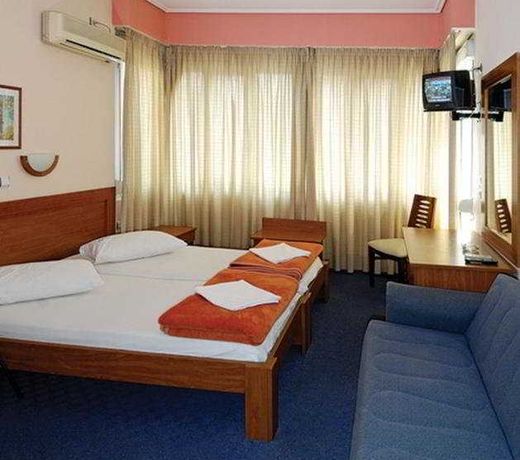 Piraeus Acropole Hotel
