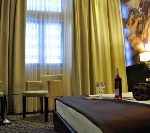 Gallery Art Hotel