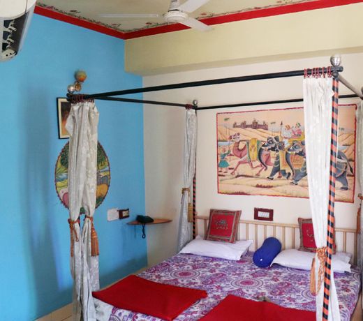 Govind Hotel
