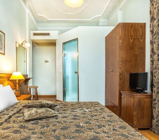Minerva Premier Hotel