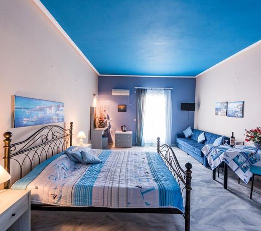 Ammes Hotel