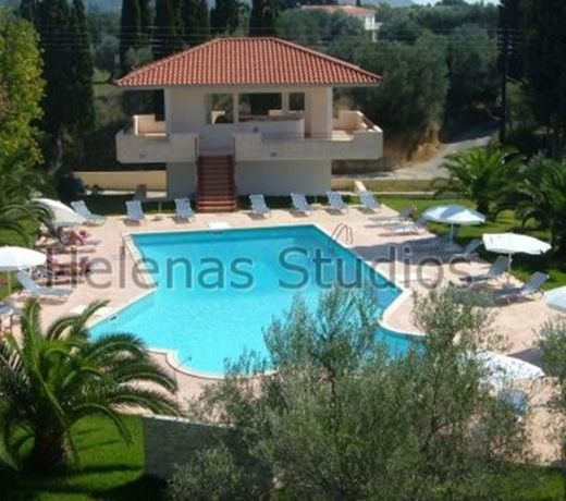 Helena's Studios