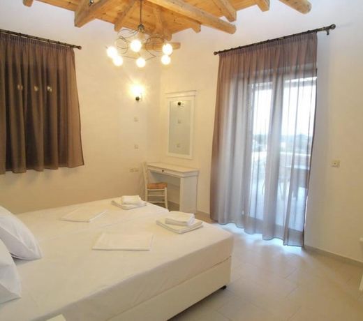 Kolokotronis Hotel & Spa
