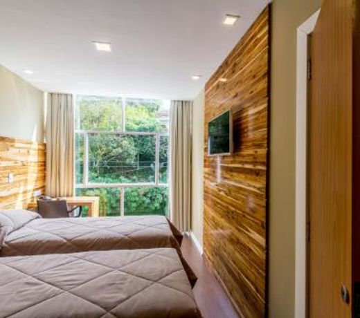 Hotel Petropolis Inn