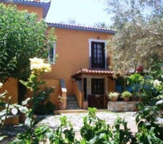 MARILENA VILLAS