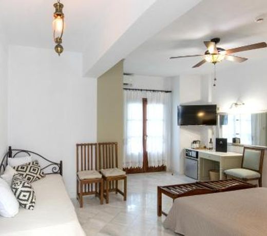 ClubOrsa Chrysoula's Guest House