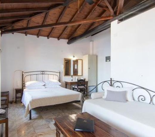 ClubOrsa Chrysoula's Guest House