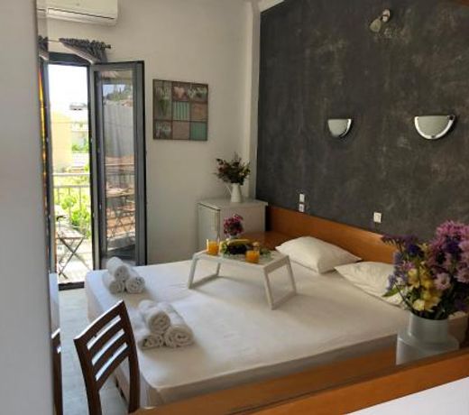 Central Guest House Skiathos