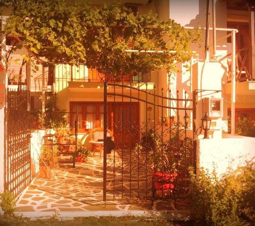 Alexandra's House
