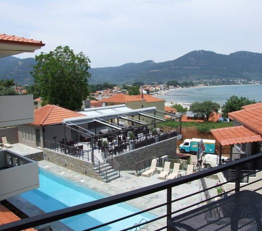 Ntinas Filoxenia Hotel & Spa