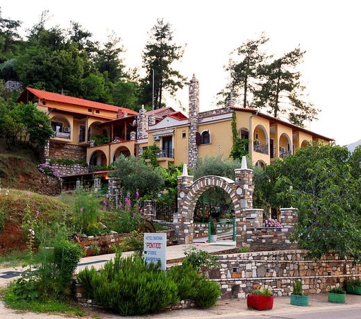 Castle Pontos