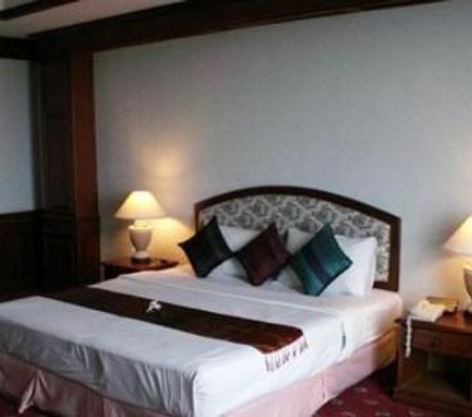 Golden Bowl Hotel