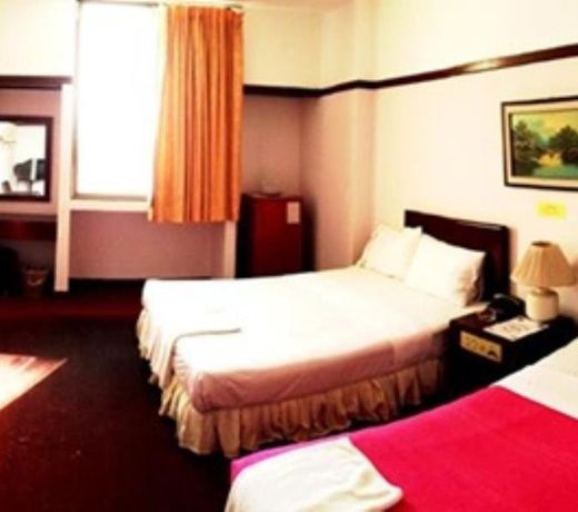 Daeng Plaza Hotel