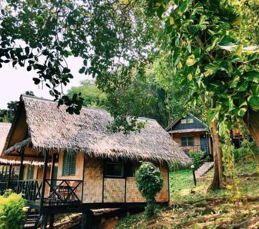 Naiya Beach Bungalow