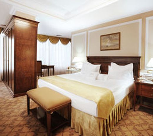 Nobil Luxury Boutique Hotel