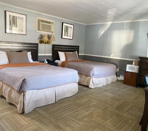 Travelodge by Wyndham Lincoln Near White Mountain